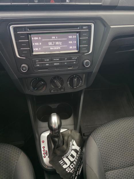 VOLKSWAGEN Voyage 1.6 4P FLEX MSI AUTOM�TICO, Foto 10
