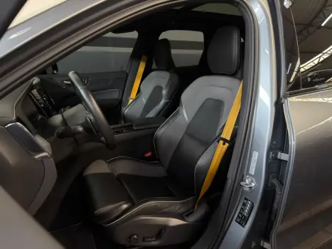 VOLVO XC60 2.0 16V 4P T8 HYBRID POLESTAR ENGINEERED AWD GEARTRONIC AUTOM�TICO, Foto 6