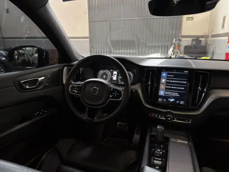 VOLVO XC60 2.0 16V 4P T8 HYBRID POLESTAR ENGINEERED AWD GEARTRONIC AUTOM�TICO, Foto 7