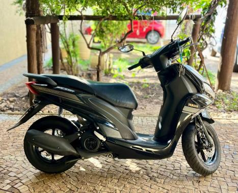 YAMAHA Fluo 125 ABS, Foto 3