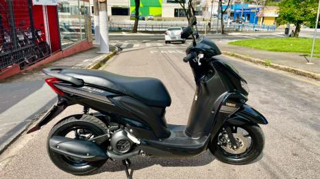 YAMAHA Fluo 125 ABS, Foto 3