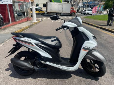 YAMAHA Fluo 125 ABS, Foto 3