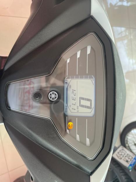 YAMAHA Fluo 125 ABS, Foto 7