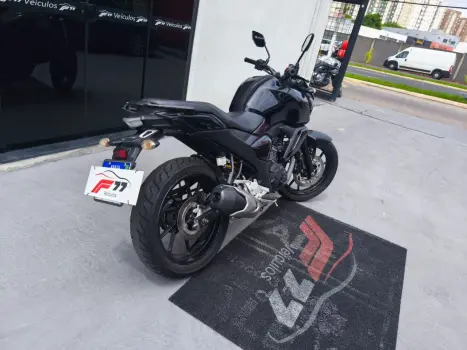 YAMAHA FZ 15 Fazer ABS, Foto 5