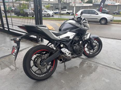 YAMAHA MT-03 300 ABS, Foto 3