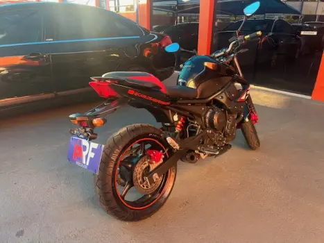 YAMAHA XJ6 600 N, Foto 13