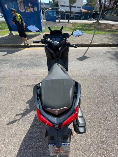 YAMAHA XMax 300 , Foto 4