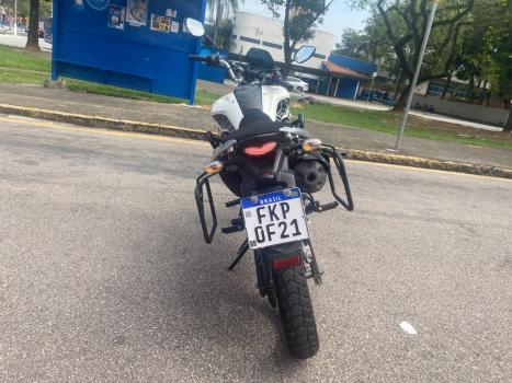 YAMAHA XTZ 250 LANDER, Foto 4