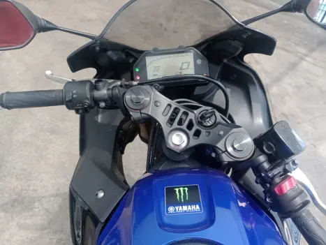 YAMAHA YZF R3 300 ABS, Foto 7