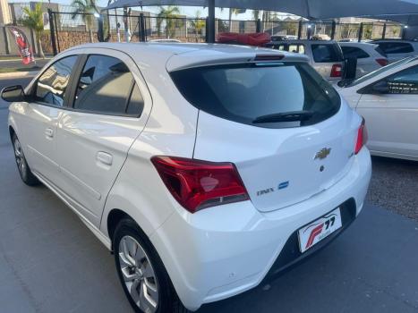 CHEVROLET Onix Hatch 1.4 4P FLEX LT, Foto 4