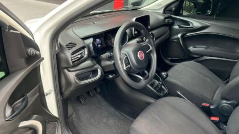 FIAT Cronos 1.3 4P FLEX DRIVE, Foto 2