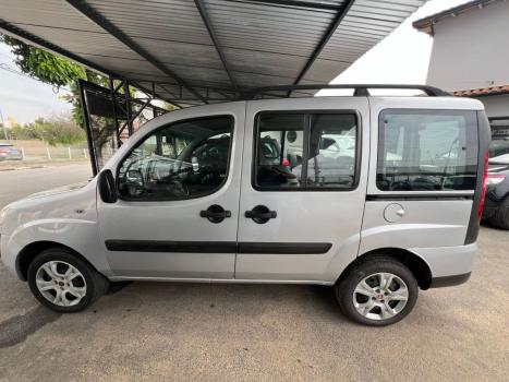 FIAT Doblo 1.8 16V 4P FLEX ESSENCE 7 LUGARES, Foto 5