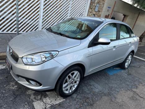FIAT Grand Siena 1.6 16V 4P FLEX ESSENCE DUALOGIC AUTOMATIZADO, Foto 3