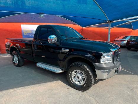 FORD F-250 3.9 XLT SUPER DUTY CABINE SIMPLES DIESEL, Foto 2