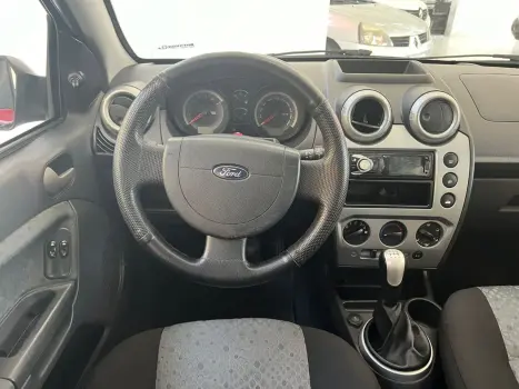 FORD Fiesta Hatch 1.6 4P FLEX, Foto 9