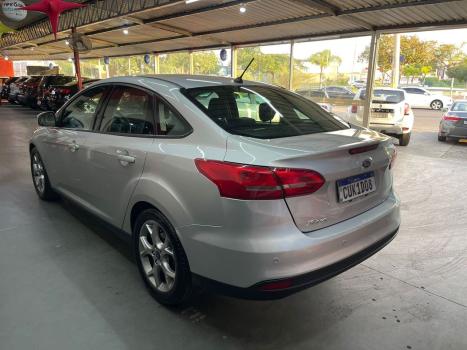 FORD Focus Sedan 2.0 16V 4P FLEX SE POWERSHIFT AUTOMTICO, Foto 9