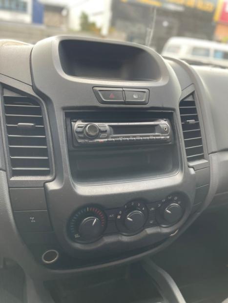FORD Ranger 2.2 16V XLS DIESEL 4X4 CABINE DUPLA, Foto 10
