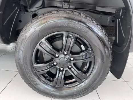 FORD Ranger 3.2 20V CABINE DUPLA 4X4 STORM TURBO DIESEL AUTOMTICO, Foto 10