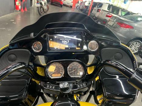 HARLEY DAVIDSON Road Glide Limited FLTRK 1800, Foto 3