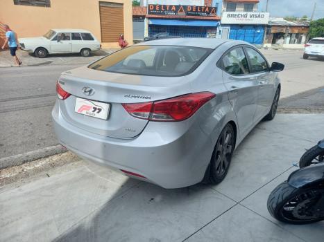 HYUNDAI Elantra 1.8 16V 4P, Foto 2