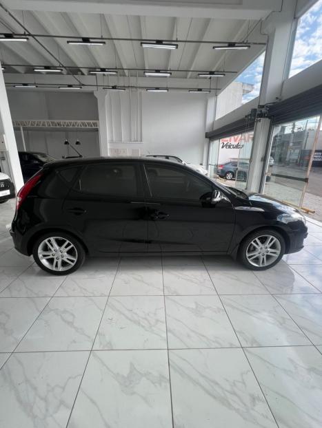 HYUNDAI I30 2.0 16V 4P, Foto 3