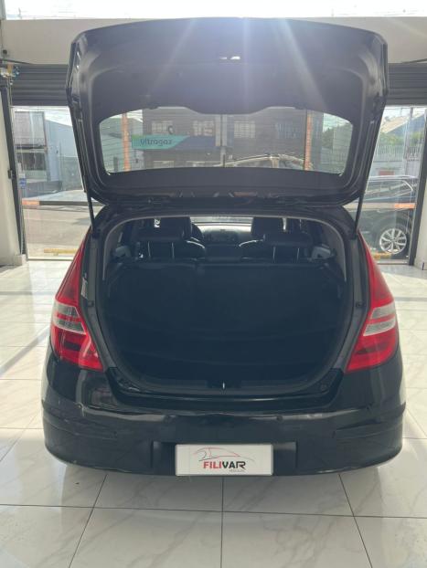 HYUNDAI I30 2.0 16V 4P, Foto 9