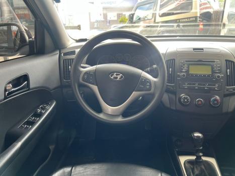 HYUNDAI I30 2.0 16V 4P, Foto 11