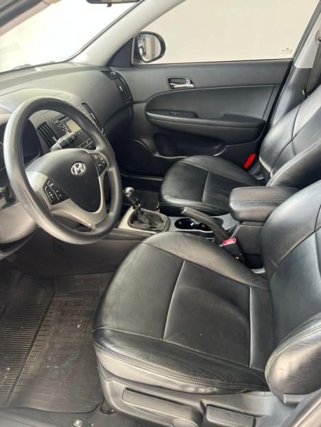 HYUNDAI I30 2.0 16V 4P, Foto 12