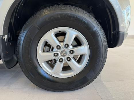 MITSUBISHI L 200 3.5 24V FLEX HPE 4X4  CABINE DUPLA AUTOMTICO, Foto 5