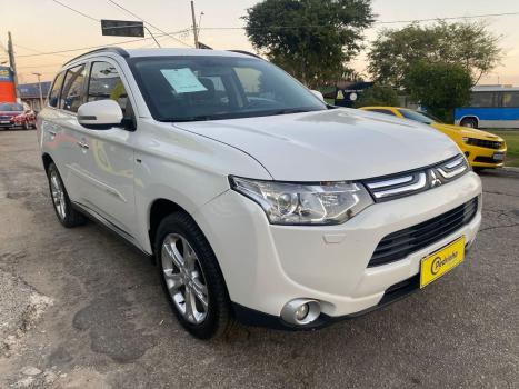 MITSUBISHI Outlander 3.0 V6 24V 4P GT 4X4 AUTOMTICO, Foto 6