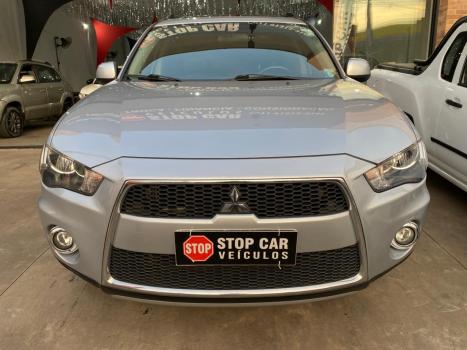 MITSUBISHI Outlander 3.0 V6 24V 4P 4X4 AUTOMTICO, Foto 4