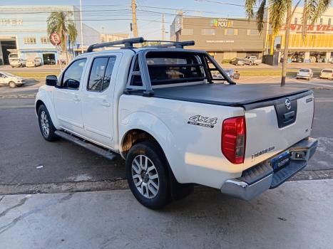 NISSAN Frontier 2.5 SL 4X4 TURBO DIESEL CABINE DUPLA AUTOMTICO, Foto 4
