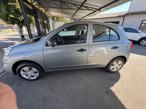 NISSAN March 1.0 16V 4P S FLEX, Foto 5