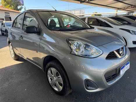 NISSAN March 1.0 16V 4P S FLEX, Foto 3