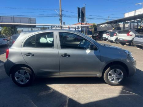 NISSAN March 1.0 16V 4P S FLEX, Foto 4