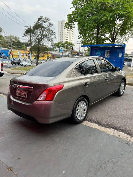 NISSAN Versa Sedan 1.6 16V 4P FLEX S, Foto 2