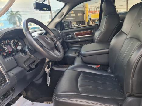 RAM 2500 6.7 I6 24V SLT CABINE DUPLA TURBO DIESEL LARAMIE 4X4 AUTOMTICO, Foto 5