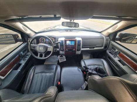 RAM 2500 6.7 I6 24V SLT CABINE DUPLA TURBO DIESEL LARAMIE 4X4 AUTOMTICO, Foto 6