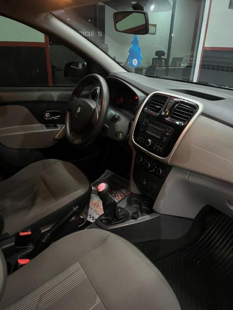 RENAULT Logan 1.0 16V 4P FLEX EXPRESSION, Foto 2
