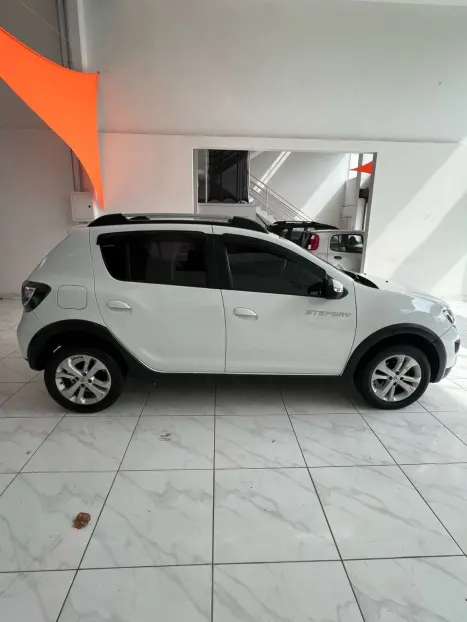 RENAULT Sandero 1.6 4P FLEX STEPWAY, Foto 3