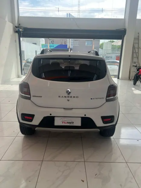 RENAULT Sandero 1.6 4P FLEX STEPWAY, Foto 5