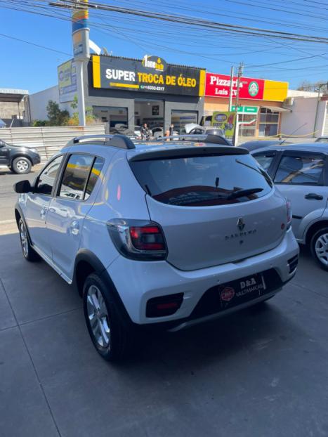 RENAULT Sandero 1.6 16V 4P FLEX STEPWAY AUTOMTICO, Foto 6