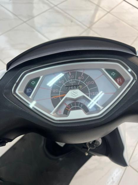 SUZUKI Burgman 125 , Foto 4
