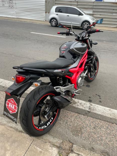 SUZUKI Gladius 650 , Foto 2