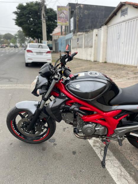 SUZUKI Gladius 650 , Foto 5