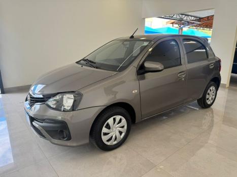 TOYOTA Etios Hatch 1.3 16V 4P FLEX X, Foto 5