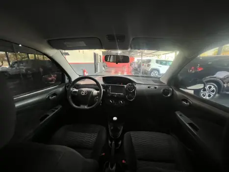 TOYOTA Etios Sedan 1.5 16V 4P FLEX XLS, Foto 2