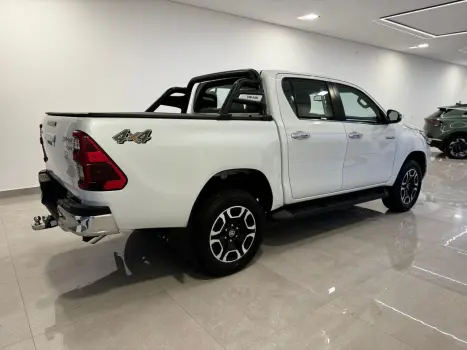 TOYOTA Hilux Caminhonete 2.8 16V SRX 4X4 TURBO DIESEL CABINE DUPLA AUTOMTICO, Foto 9