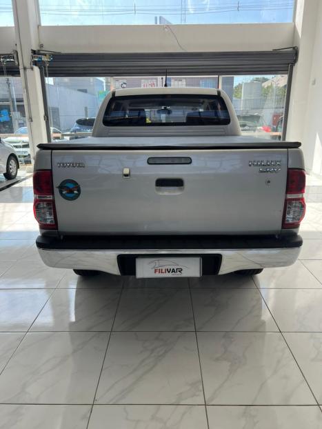 TOYOTA Hilux Caminhonete 3.0 4P 4X4 SRV TURBO DIESEL CABINE DUPLA AUTOMTICO, Foto 5