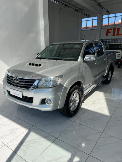 TOYOTA Hilux Caminhonete 3.0 4P 4X4 SRV TURBO DIESEL CABINE DUPLA AUTOMTICO, Foto 8